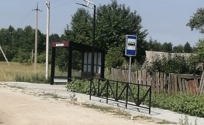 Автобусную остановку в амурском селе Эргель сделали для единственного школьника