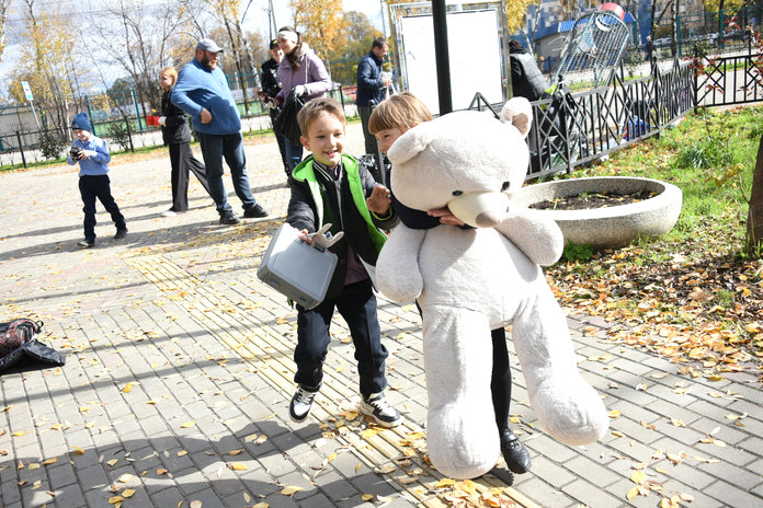 «Героем» очередной акции «Раздельный сбор» в Свободном стал огромный плюшевый медведь!