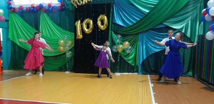 Школа в свободненском селе Климоуцы отметила 100-летний юбилей