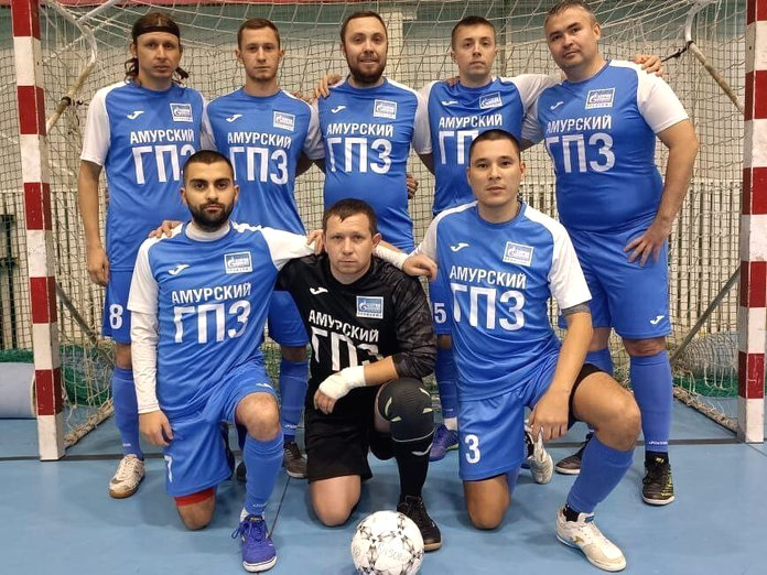 Команда «Газовик» из Свободного одержала первую победу в чемпионате по футболу на призы губернатора