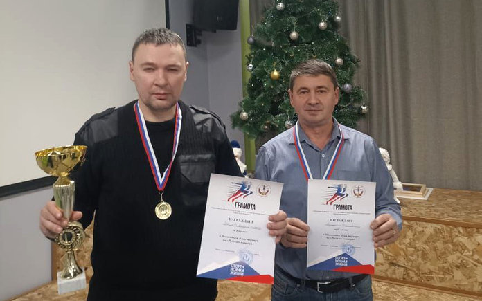 Серебряным призёром новогоднего турнира по шашкам в Благовещенске стал Николай Брошков из Свободного