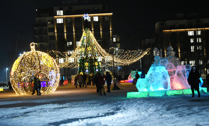 Праздничная афиша Свободного: «Снежная карусель» на площади и «Зимний вечер» во Дворце