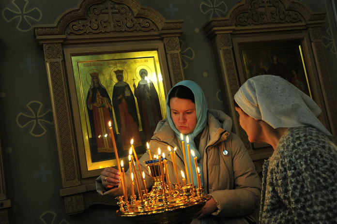 На ночную Рождественскую службу в Свято-Алексеевский храм пришли сотни свободненцев