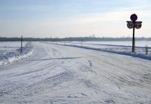 12 января открыто движение по ледовой переправе Свободный — Введеновка