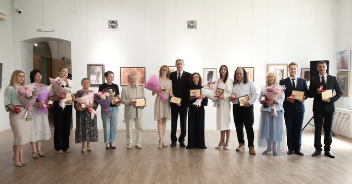 Продолжается приём документов на соискание премии по литературе и искусству в Амурской области