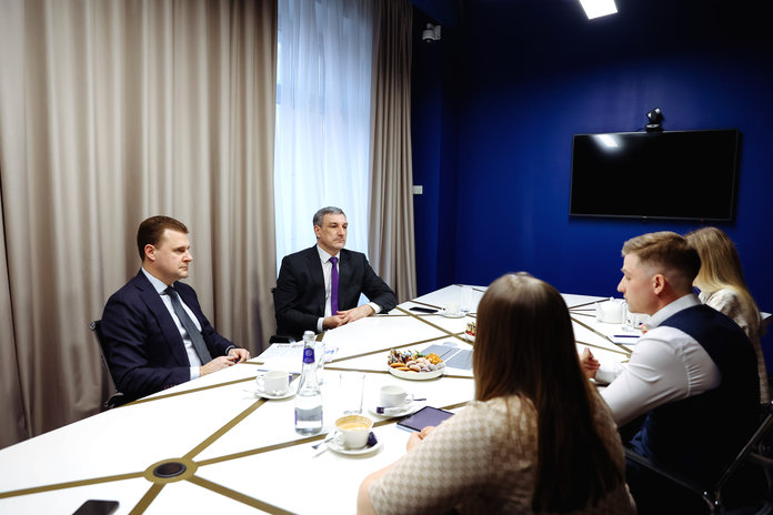 Федеральный министр встретился в Приамурье с выпускниками программы «Муравьев–Амурский 2030»