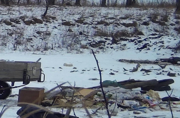 Житель свободненского села оштрафован за незаконную выгрузку мусора