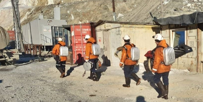 Спасательные работы на руднике «Пионер» в Амурской области ведутся беспрерывно