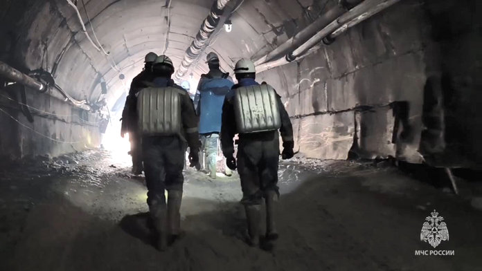 При бурении одной из скважин на руднике «Пионер» в Приамурье обнаружена вода
